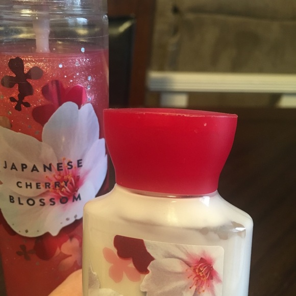 Bath & Bodyworks Japanese Cherry Blossom. Final! - Picture 4 of 4